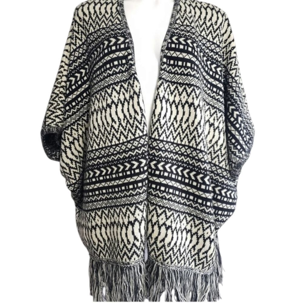 Roommates poncho sweater oversized open front cardigan Western Boho S